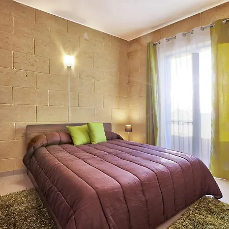 Summer Fields Penthouse With Amazing Views *